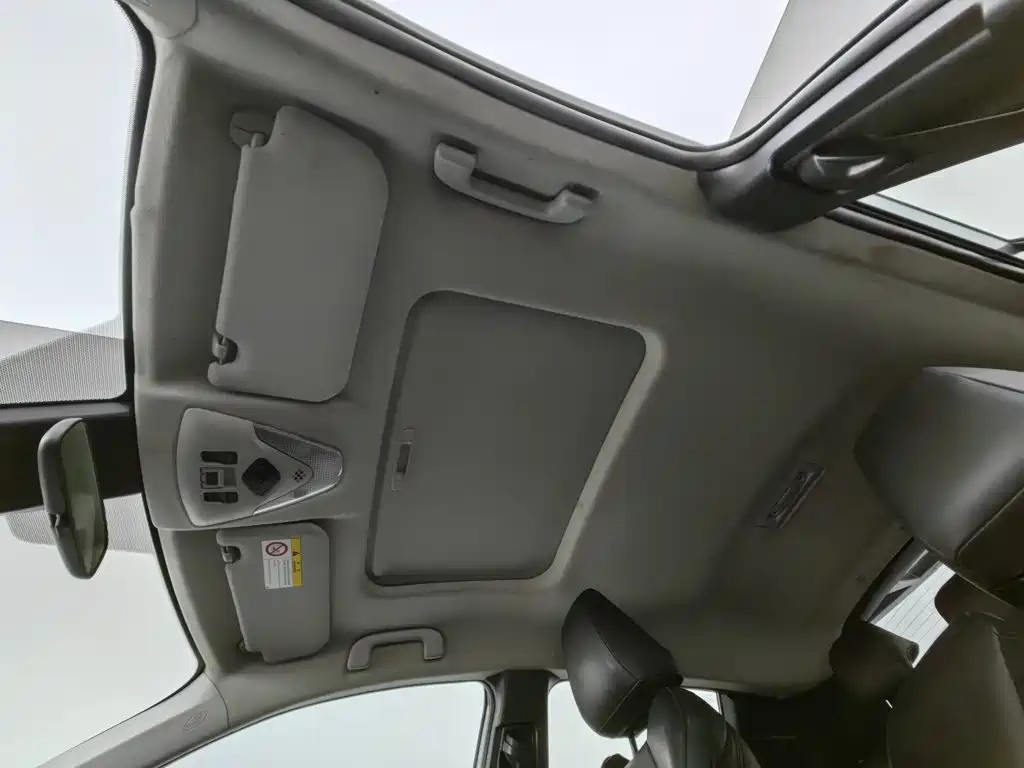 Toyota IZOA — миниатюра 14