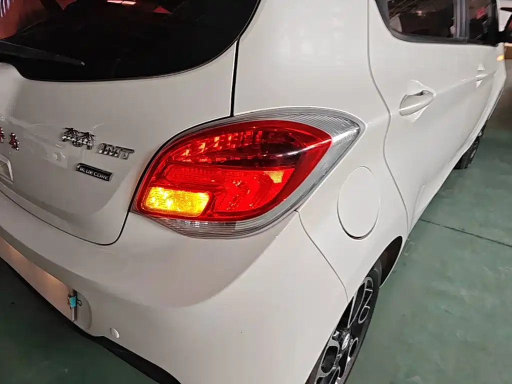 Changan BenBen — миниатюра 8