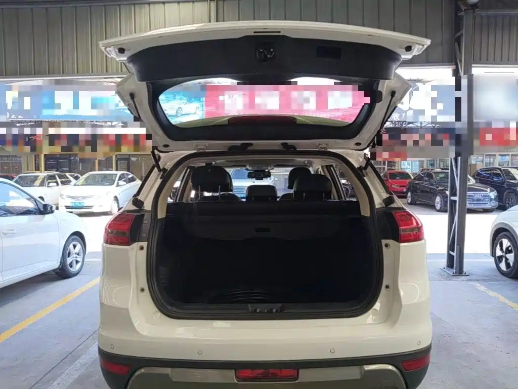 Geely Boyue — миниатюра 19