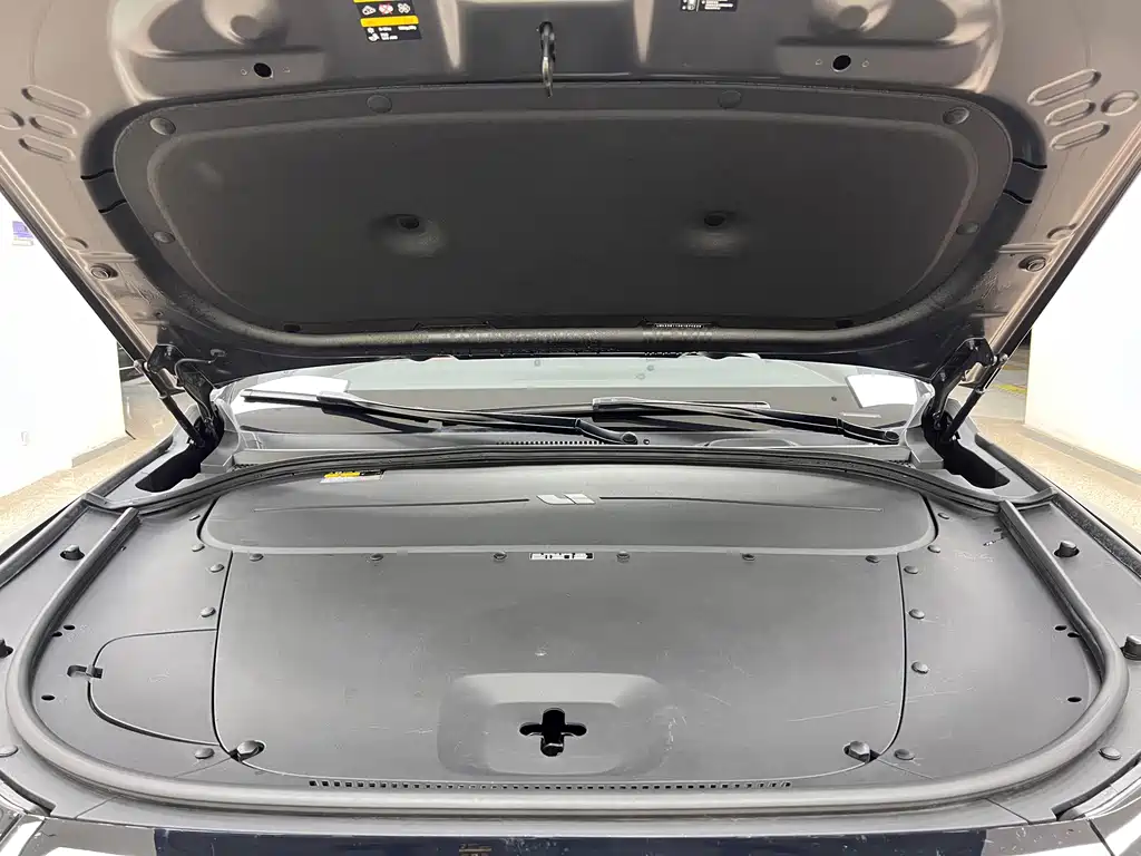 Li Auto Li ONE — миниатюра 30
