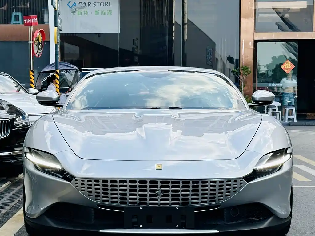 Ferrari Roma — миниатюра 13