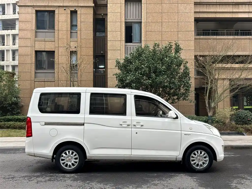 WULING WULING RONGGUANG V