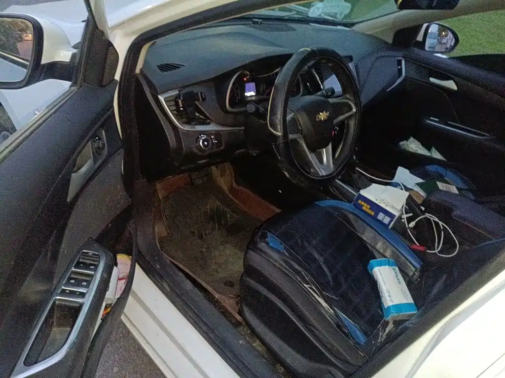 Chevrolet Cavalier — миниатюра 17