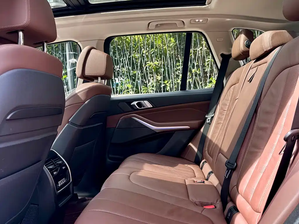 BMW X5 (Import) — миниатюра 13