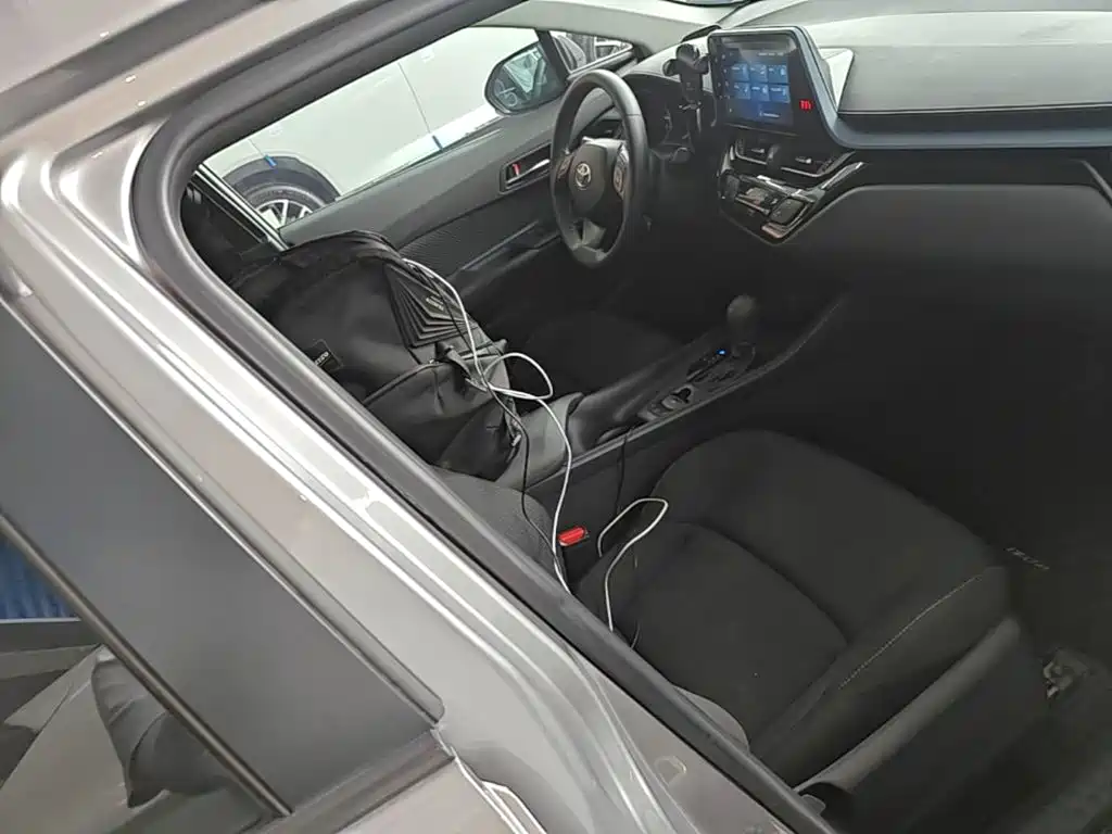 Toyota IZOA — миниатюра 25