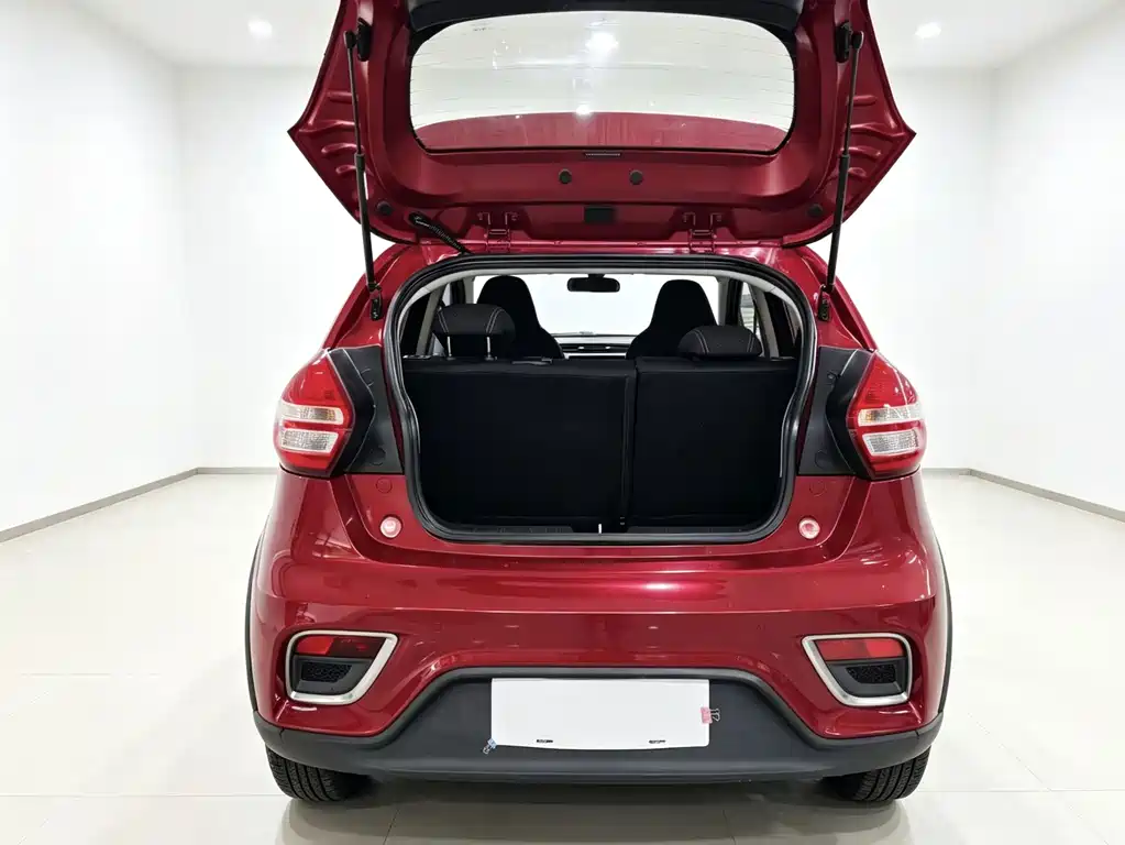 Geely Vision X1 — миниатюра 11