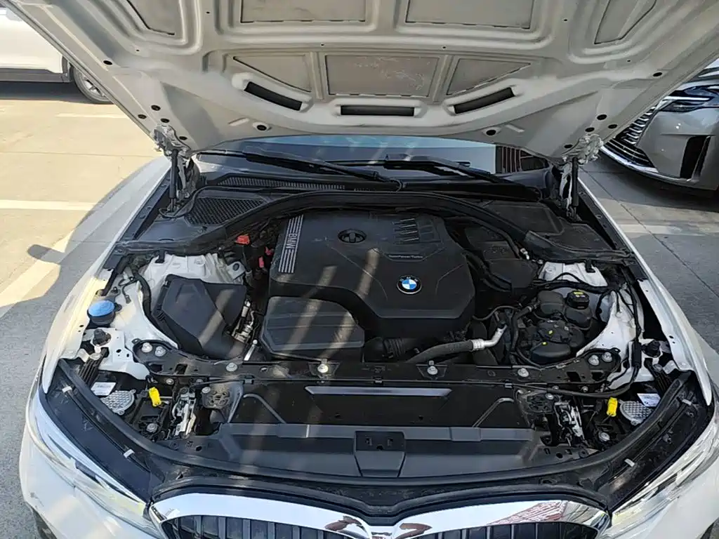 BMW 3 Series — миниатюра 20