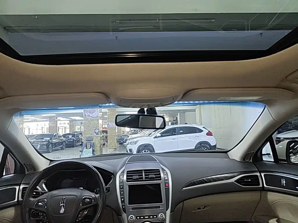 Lincoln MKZ — миниатюра 18