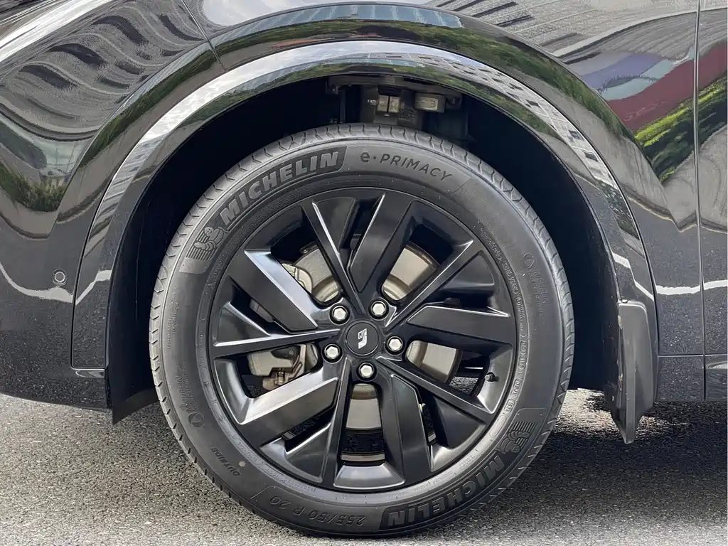 Li Auto Li L8 — миниатюра 24