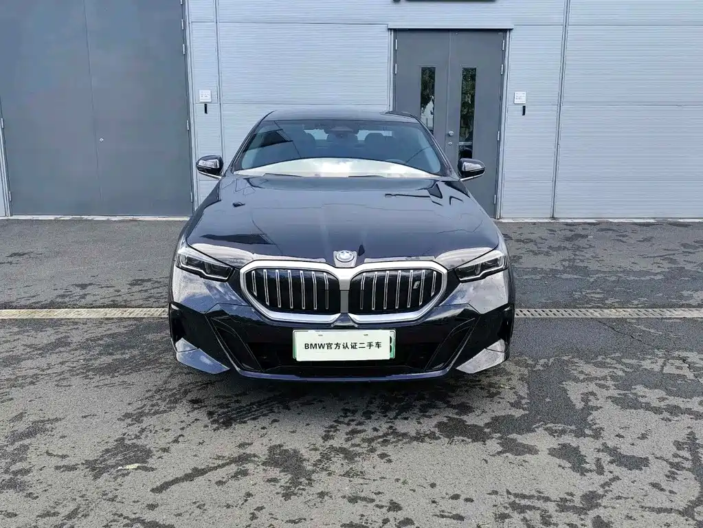 BMW i5 — миниатюра 2