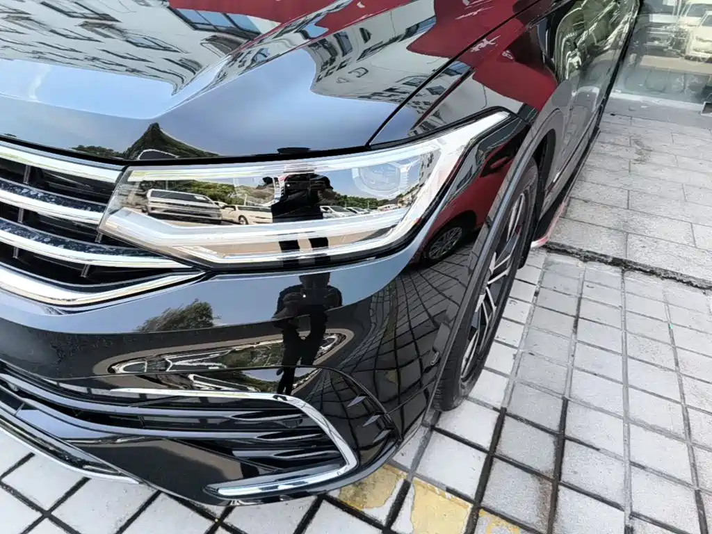 Volkswagen Tiguan L — миниатюра 24