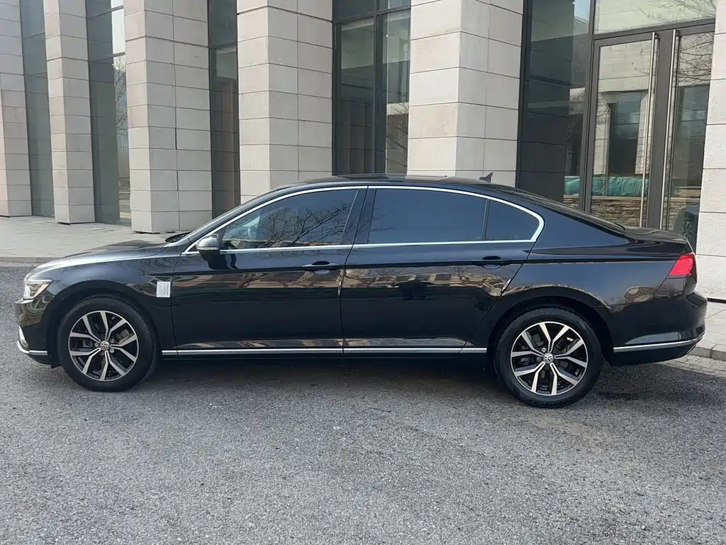 Volkswagen Magotan 2020 330TSI DSG Lead