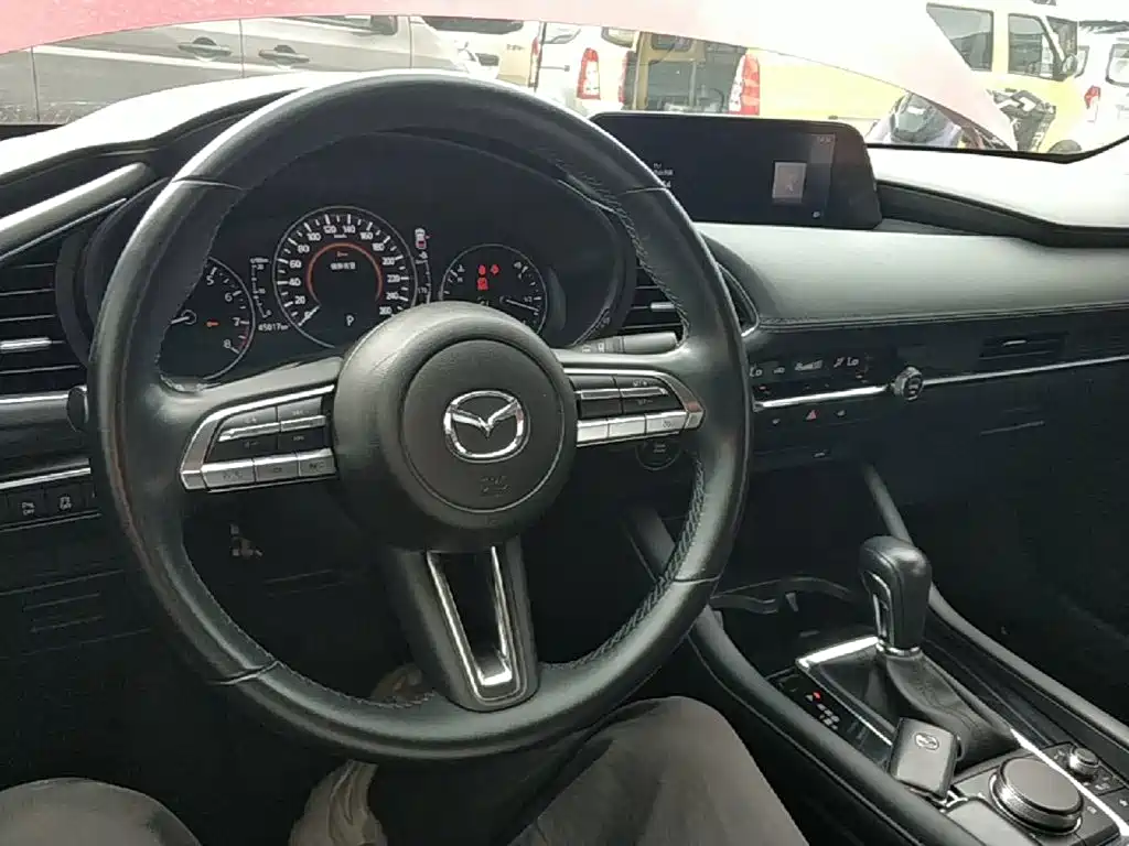 Mazda 3 Axela — миниатюра 10