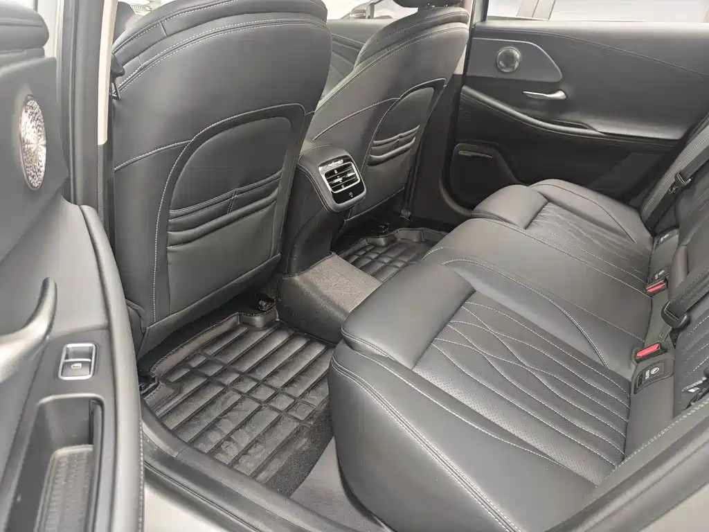 Chery Arrizo 8 — миниатюра 9