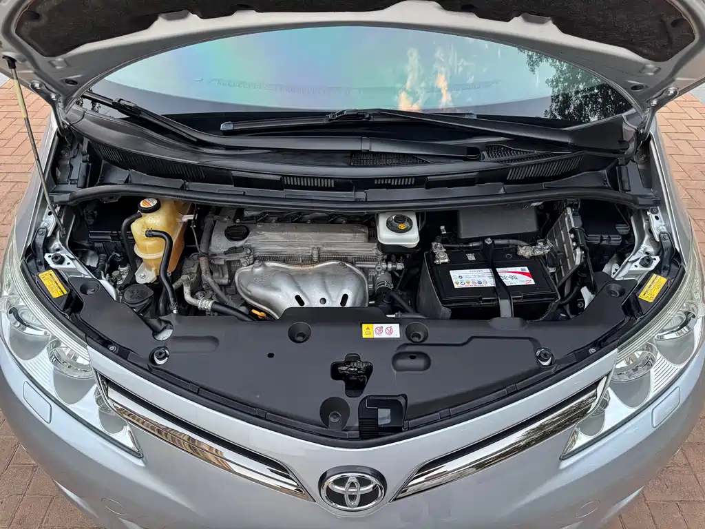 Toyota Previa — миниатюра 25