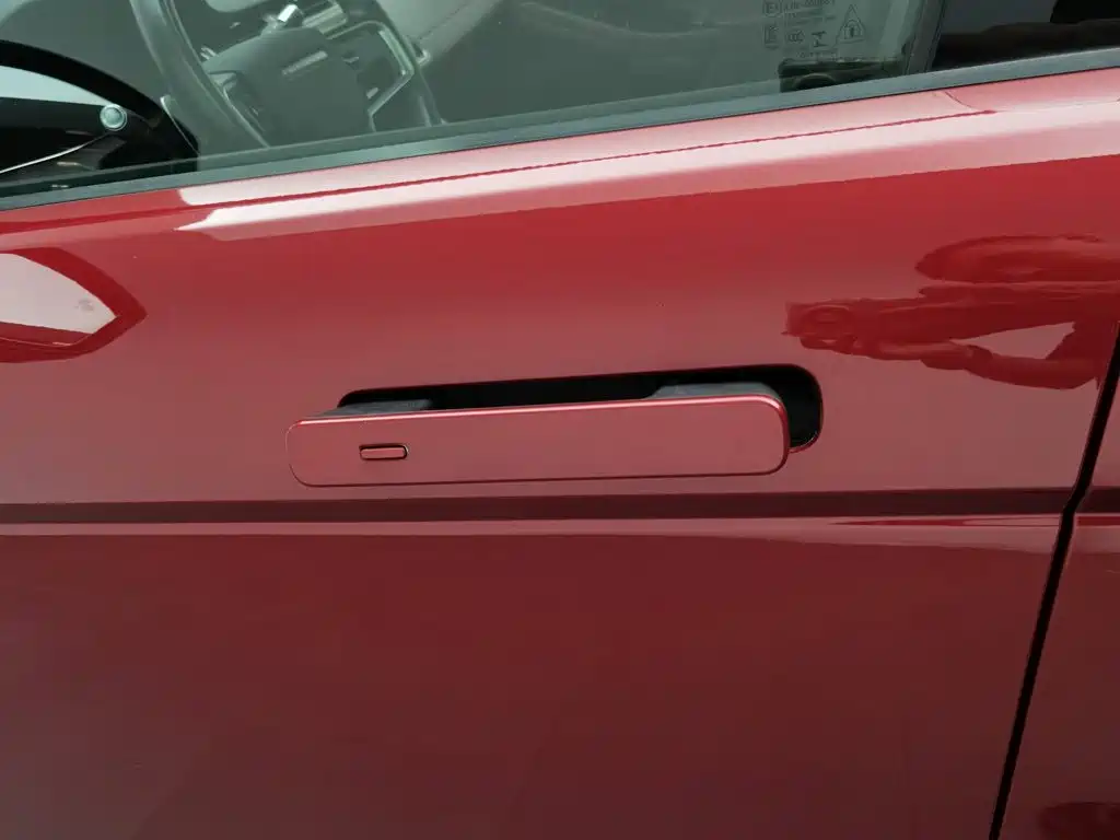 Land Rover Evoque PHEV — миниатюра 18