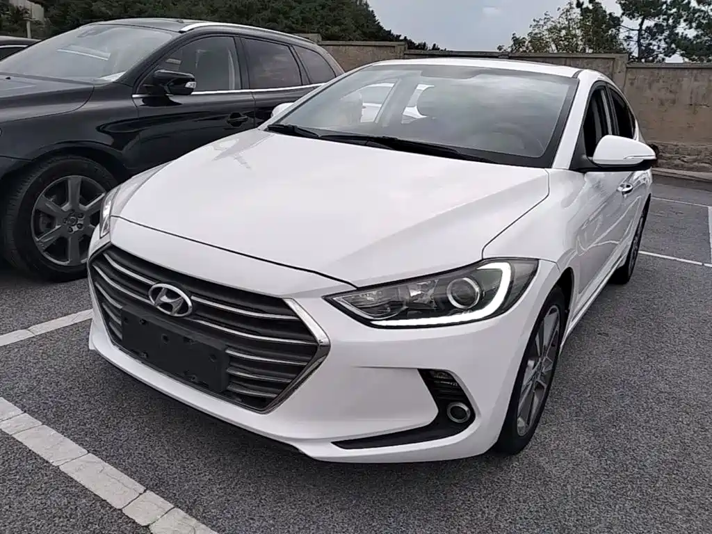 Hyundai Elantra — миниатюра 2
