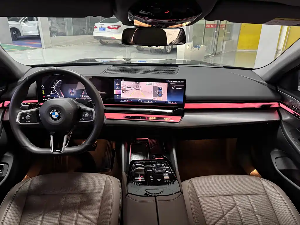 BMW 5 Series — миниатюра 5