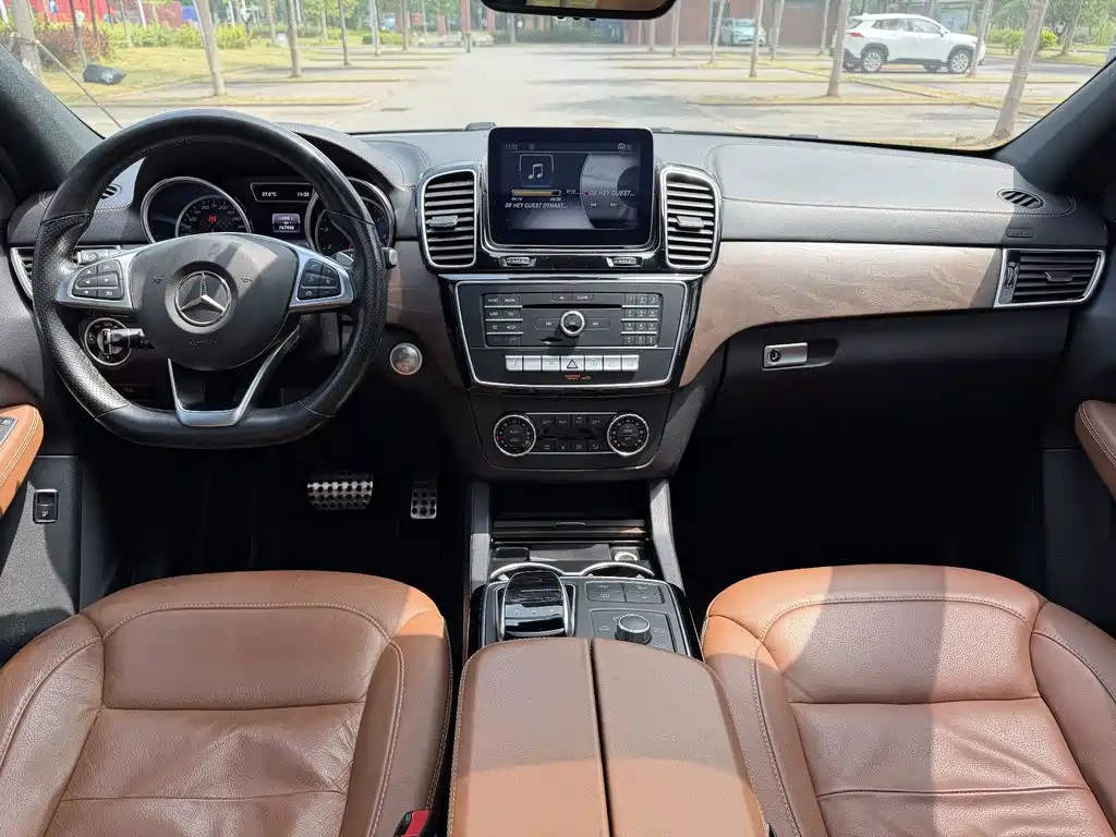 Mercedes-Benz GLE Coupe AMG — миниатюра 5