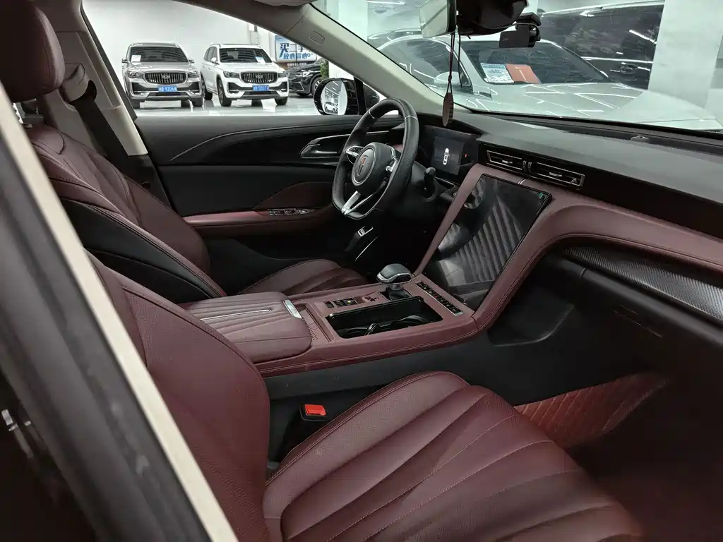 Hongqi Hongqi H5 — миниатюра 8