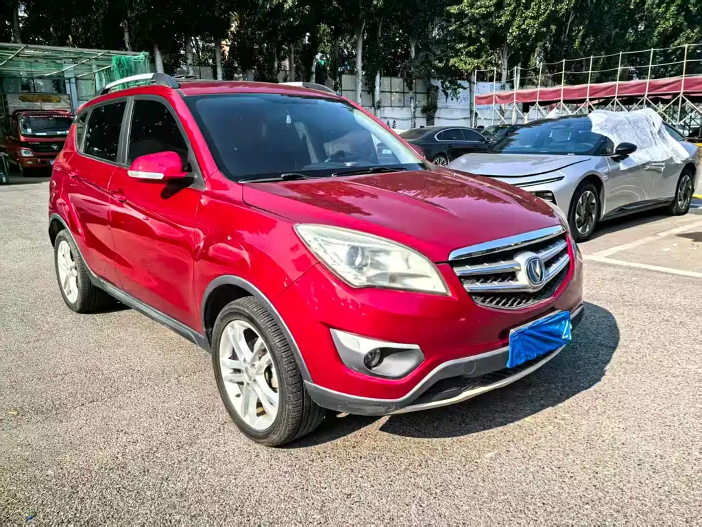 Changan CS35 — миниатюра 2
