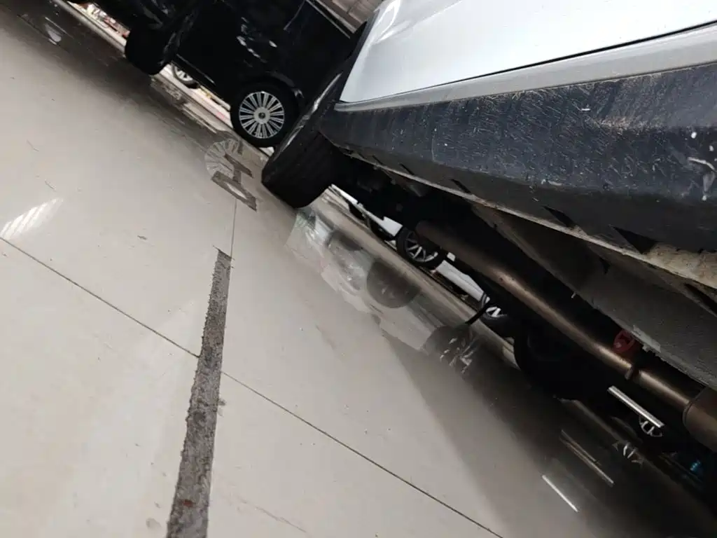 Roewe RX5 — миниатюра 21