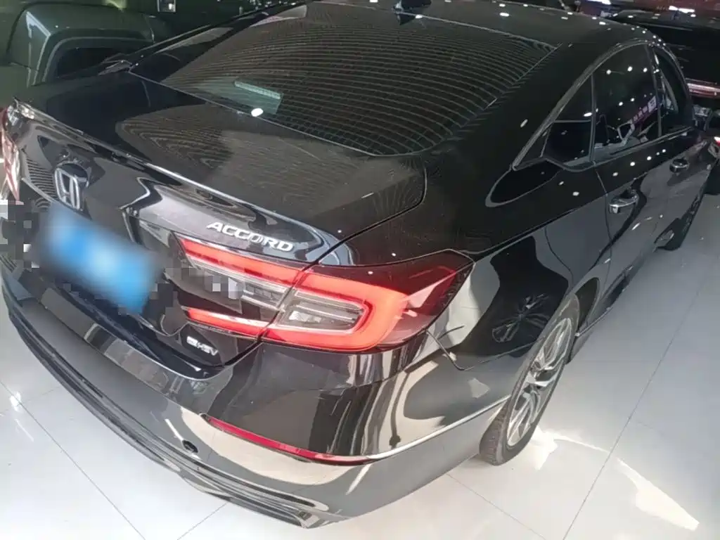 Honda Accord — миниатюра 7