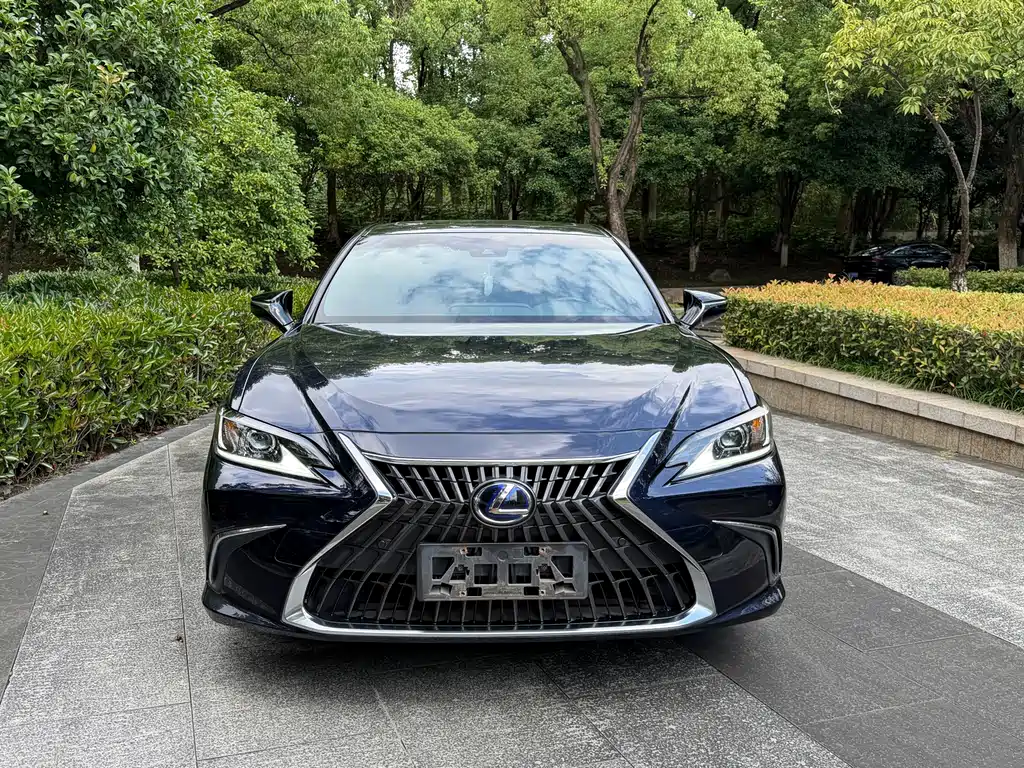 Lexus ES — миниатюра 3