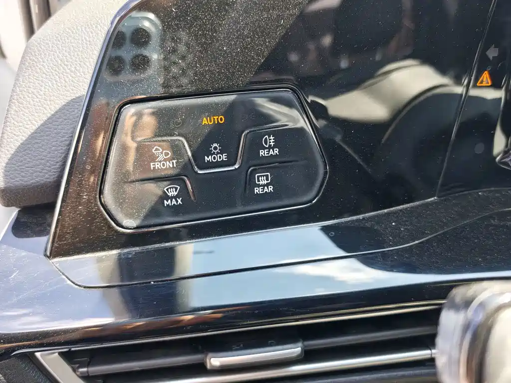 Volkswagen Golf — миниатюра 10