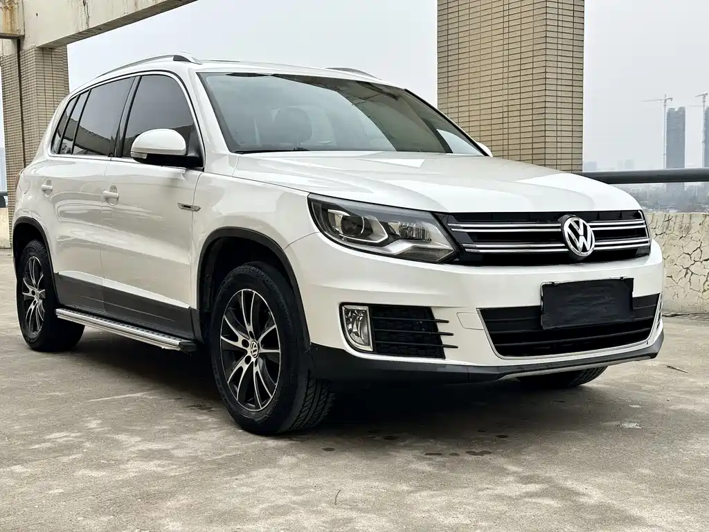 Volkswagen Tiguan 2016 330TSI AT Luxury