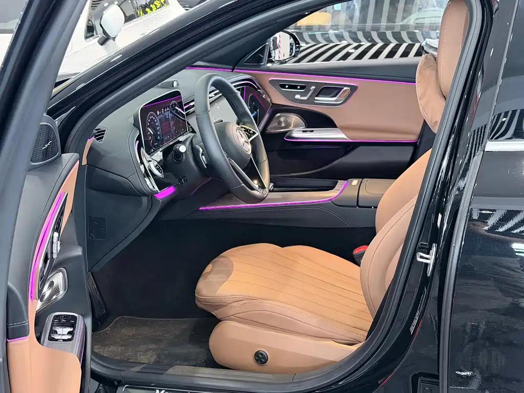 Mercedes-Benz E-Class — миниатюра 6