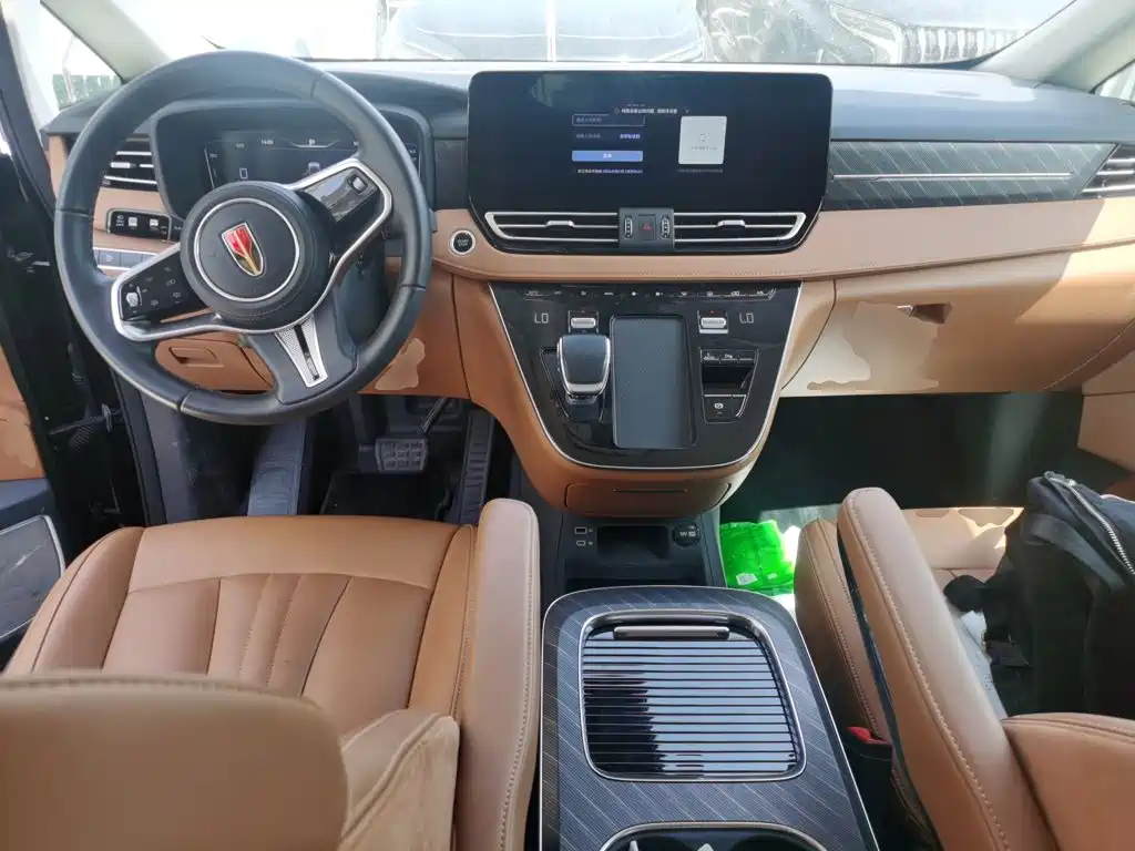 Hongqi Hongqi HQ9 PHEV — миниатюра 6