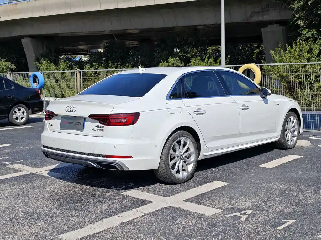 Audi A4L — миниатюра 7