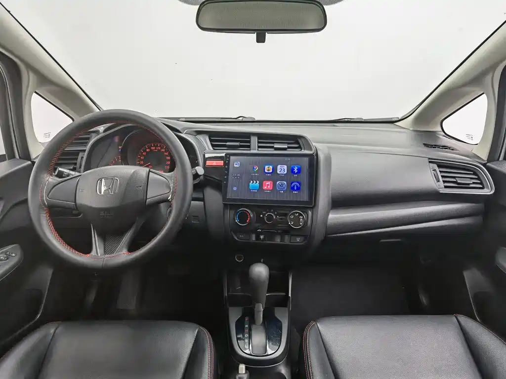 Honda Fit — миниатюра 5