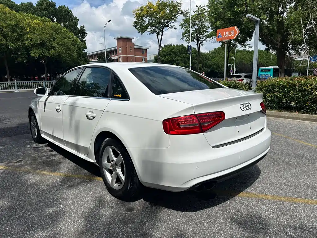 Audi A4L — миниатюра 7