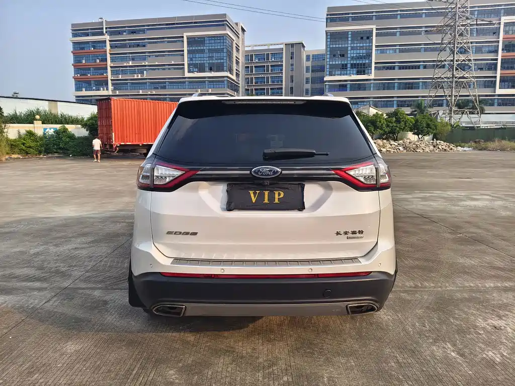 Ford Edge — миниатюра 5