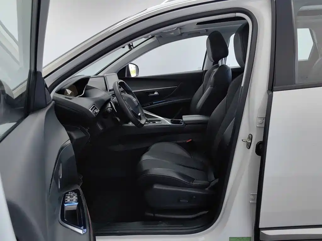 Peugeot 5008 — миниатюра 10