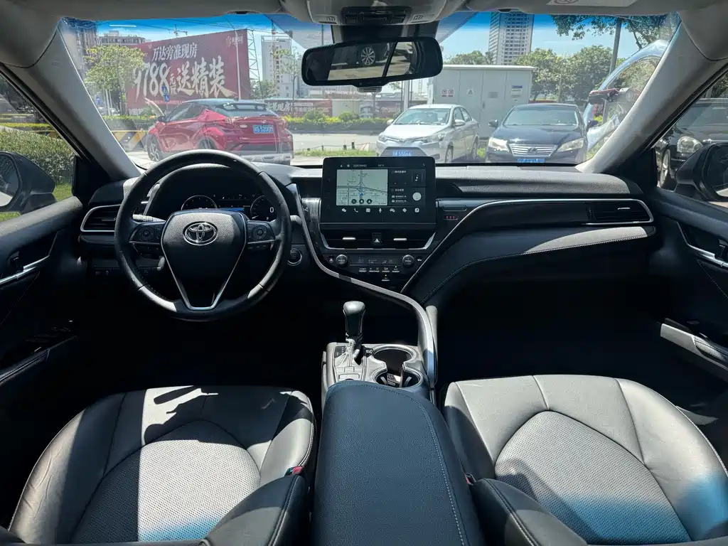 Toyota Camry — миниатюра 15