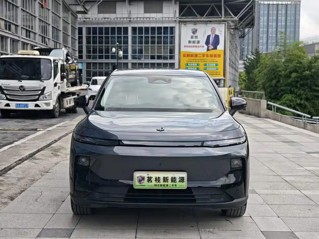 Leapmotor Leapmotor B10 — миниатюра 2