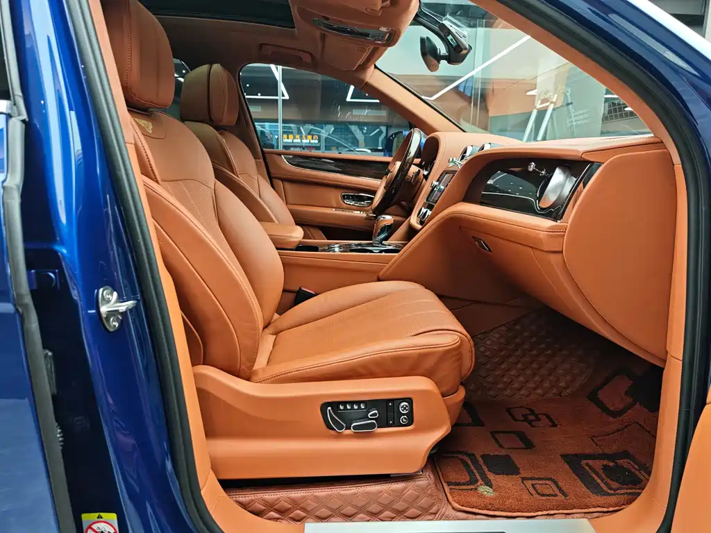 Bentley Bentayga — миниатюра 8