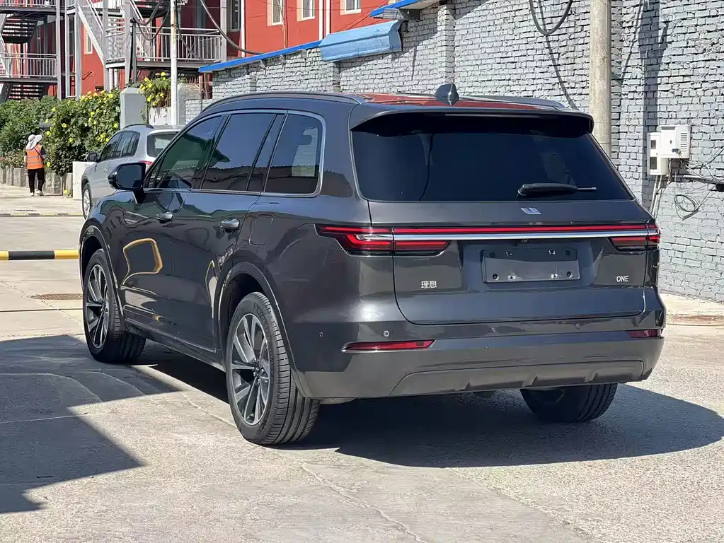Li Auto Li ONE — миниатюра 13