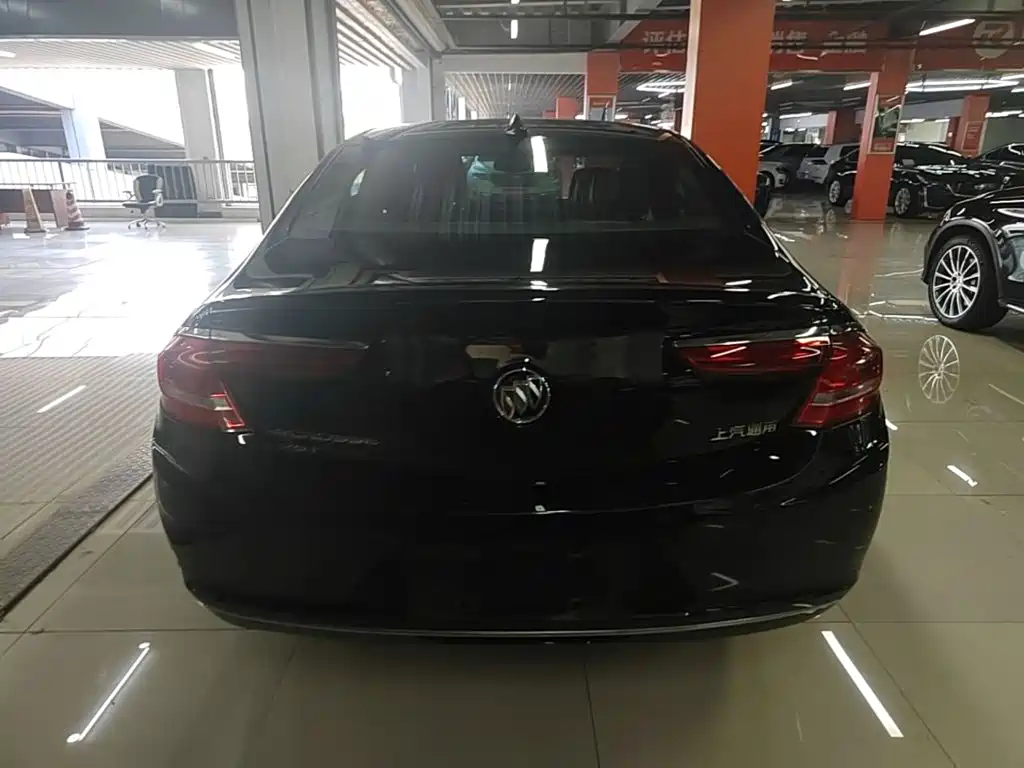 Buick LaCrosse — миниатюра 6