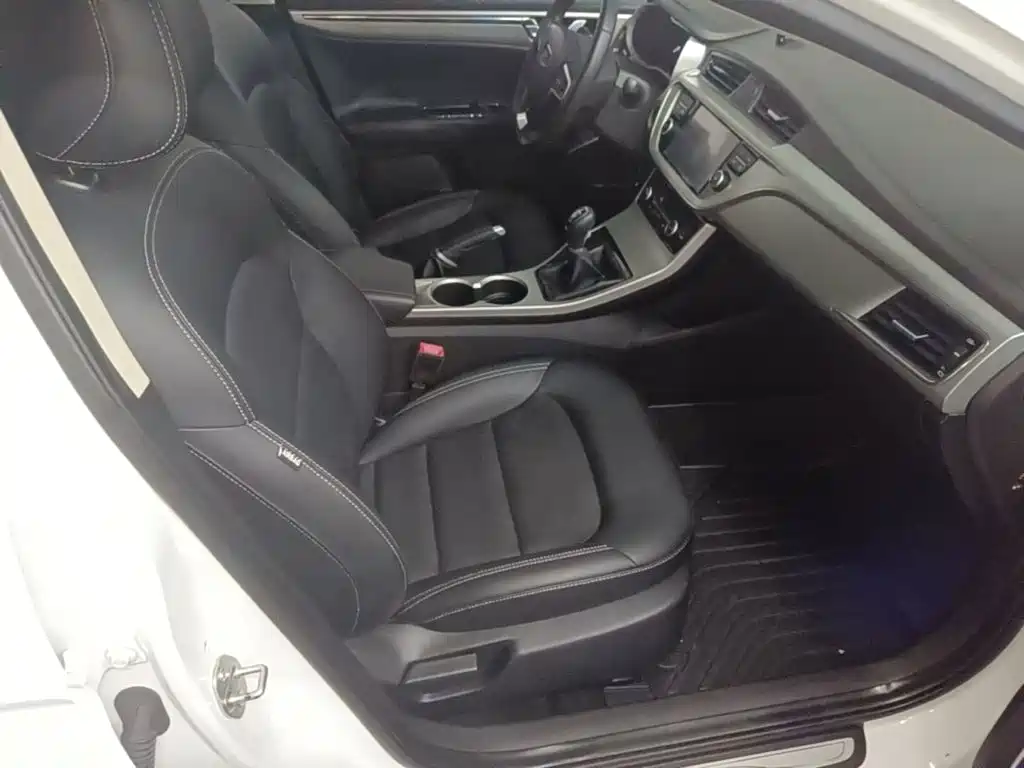 Geely Emgrand GL — миниатюра 25