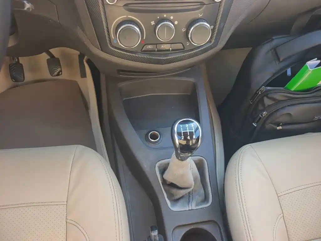 Wuling Hongguang — миниатюра 14