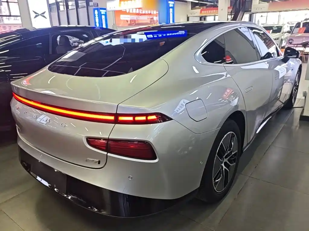 XPeng P7 — миниатюра 7