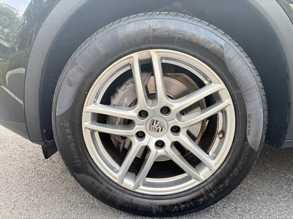 Porsche Cayenne — миниатюра 14