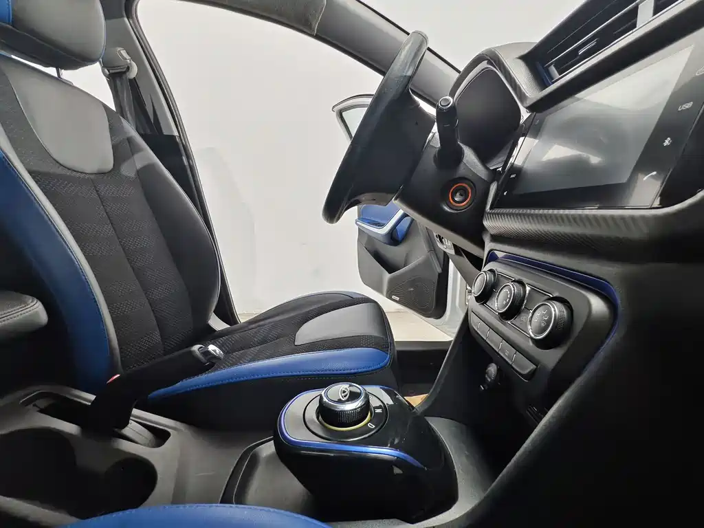 Chery New Energy Tiggo 3xe — миниатюра 14