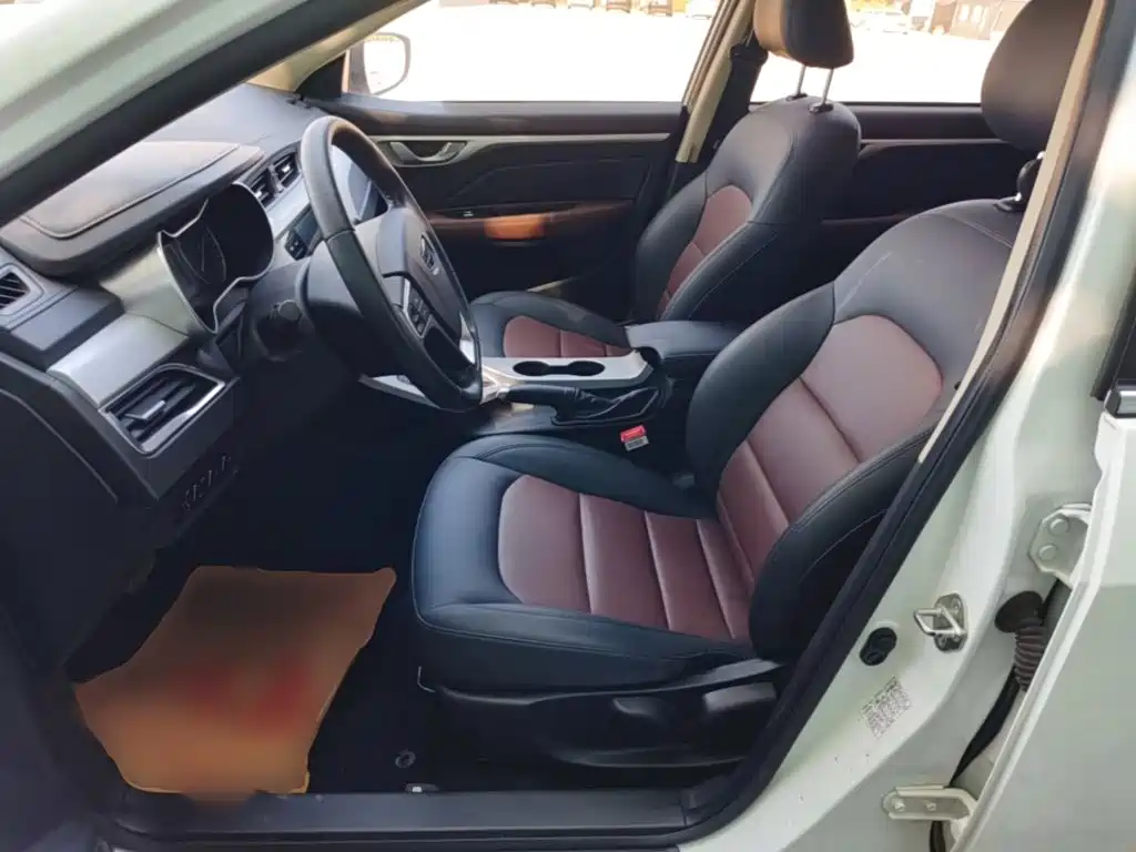 Geely Vision — миниатюра 15