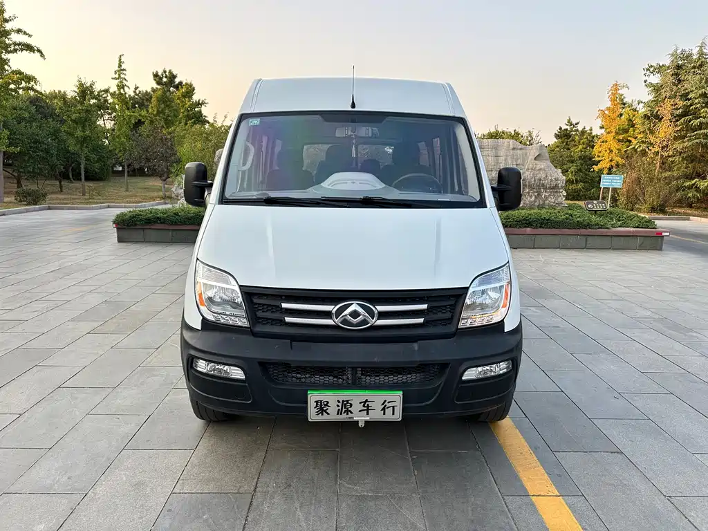 MAXUS V80