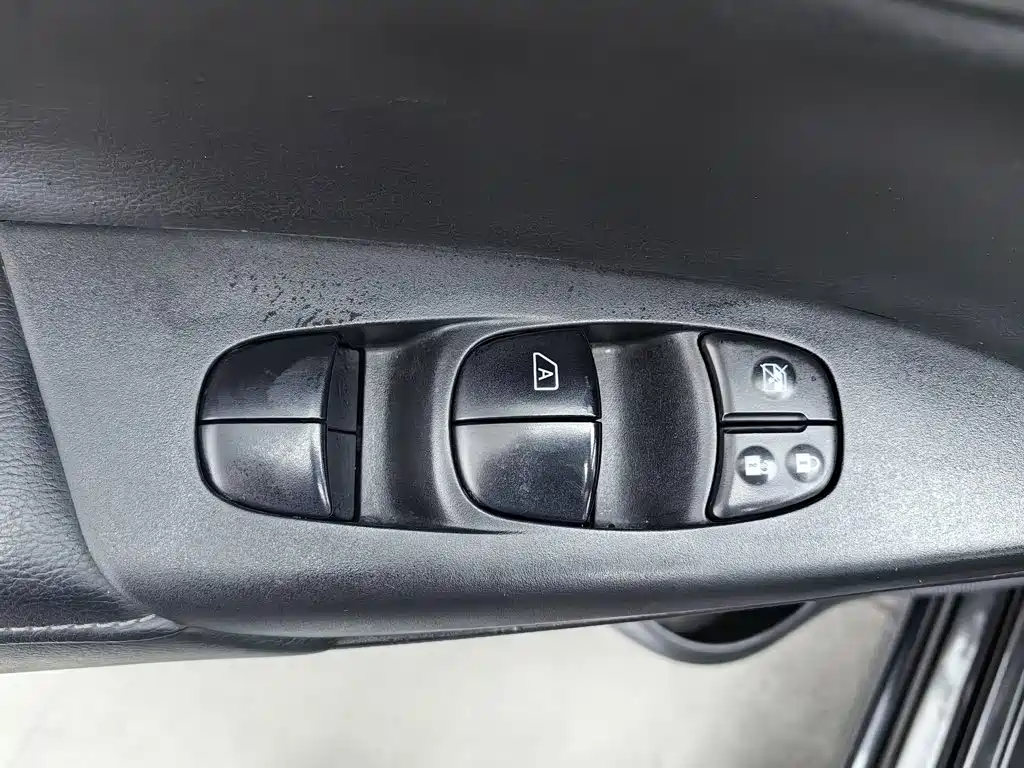 Nissan Sylphy — миниатюра 9